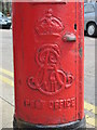 Edward VII postbox, Temple Road / Newton Road, NW2 - royal cipher