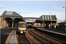 NO1123 : Perth Railway Station by David Robinson