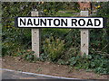 Naunton Road sign