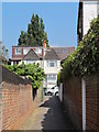 Path between Leeside Crescent and Wentworth Road, NW11