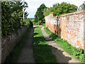 Public footpath past the church, Weybread