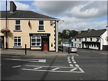 H9293 : The Corner Bar, Castledawson by Kenneth  Allen
