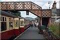 SO7192 : Passengers at Bridgnorth Station by Basher Eyre