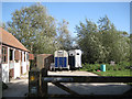 Start of a footpath near Pilning Farm 