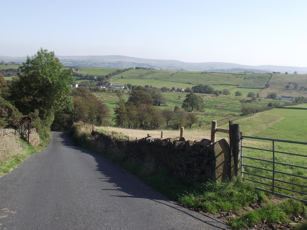 Jinny Lane, Newchurch in Pendle © Phil and Juliette Platt cc-by-sa/2.0 ...