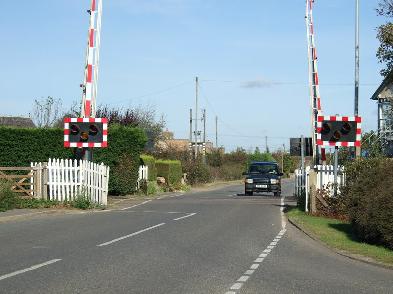 Level Crossing On Staythorpe Road © Jthomas Cc By Sa20 Geograph Britain And Ireland 5507