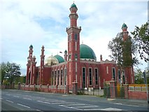 SE1532 : The new Central Mosque, Horton Park Avenue, Bradford by Humphrey Bolton