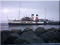 NS2982 : Waverley attempting to berth at Helensburgh by bill