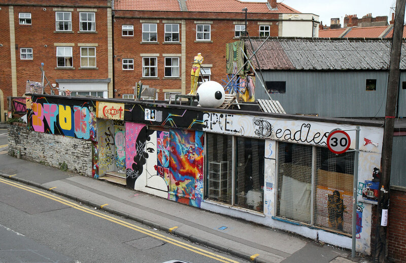 The Magpie Squat © Martin Addison cc-by-sa/2.0 :: Geograph Britain and ...