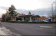 SO8376 : Tesco Petrol Filling Station, Kidderminster by P L Chadwick