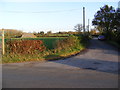 Footpath to Mefield Common & entrance to Metfield Hall