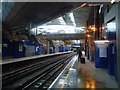 Farringdon railway station