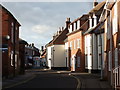 Ringwood: Christchurch Road approaches the town centre