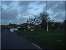 TQ3893 : Roundabout on New Road, Chingford by David Howard