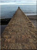 SX9676 : Dawlish breakwater by Derek Harper
