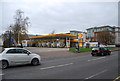 TQ5840 : Shell filling station, St John's Rd by N Chadwick
