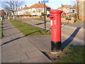 128 Heath Road Postbox