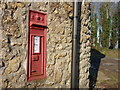 Sherborne: postbox № DT9 57, Clatcombe Lane