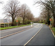 ST4690 : Western end of 30mph speed limit zone, Caerwent by Jaggery