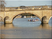 SU7682 : Henley Bridge by Peter S