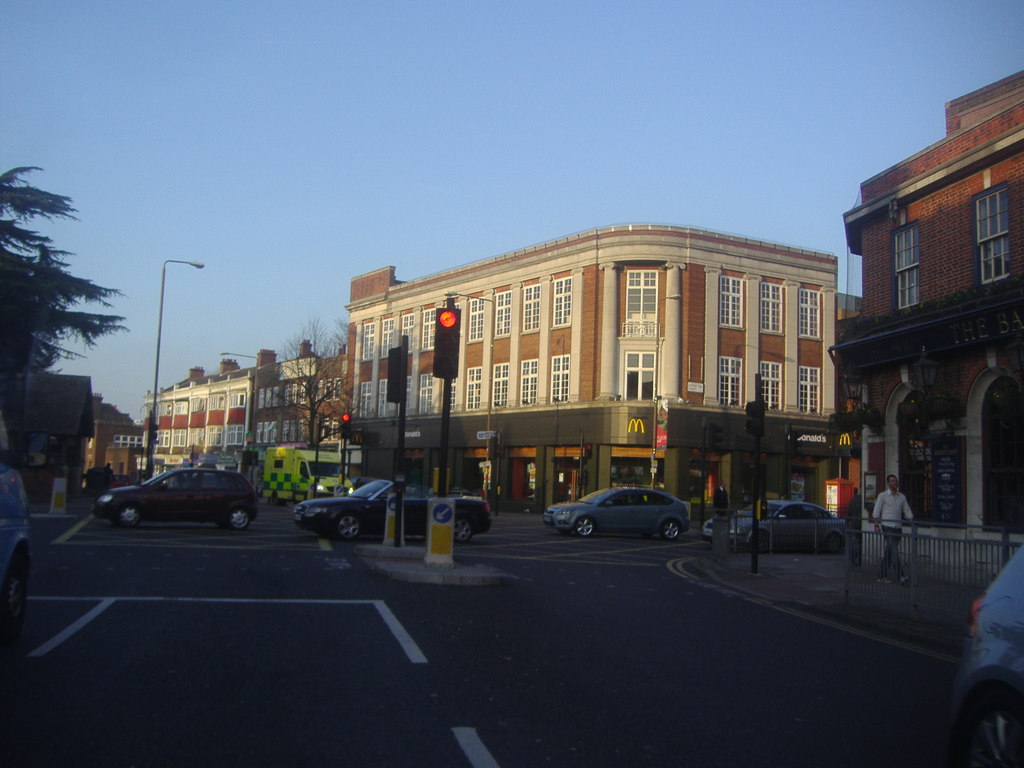 Junction of Court Road and Eltham High... © David Howard cc-by-sa/2.0 ...