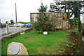 Christmas tree outside the New Inn