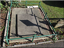 TQ3571 : The Workmens Grave, Sydenham by Stephen Craven