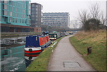 TQ3682 : Regents Canal - Narrowboats by N Chadwick