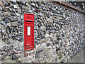 Victorian postbox, Knightrider Street.