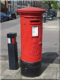TQ2083 : Edward VII postbox, Milton Avenue / Shelley Road, NW10 by Mike Quinn