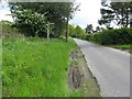 Wealdway waymarker on Stonebridge Lane