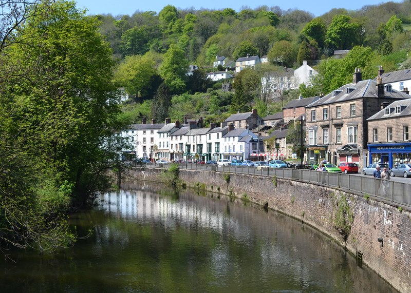 Matlock Bath from Jubilee Bridge © Neil Theasby cc-by-sa/2.0 ...