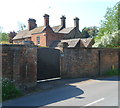 Four chimney stacks, Top o