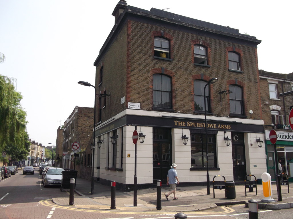 The Spurstowe Arms, Hackney © David Anstiss cc-by-sa/2.0 :: Geograph ...