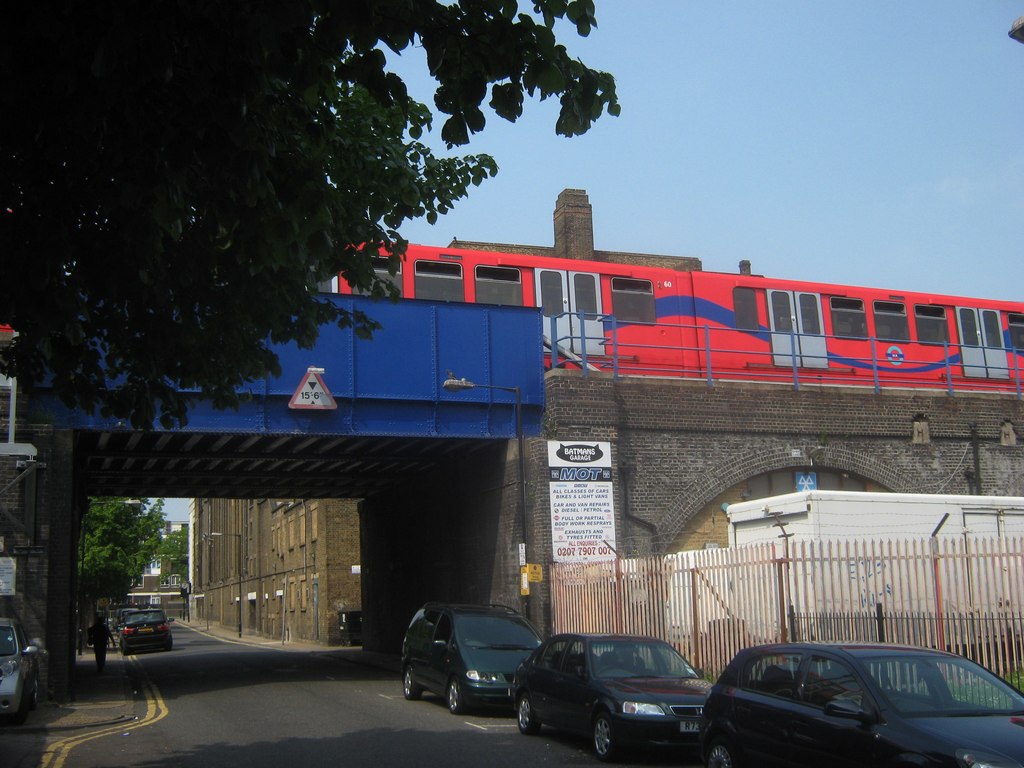 Railway Bridge on Pitsea Street, Stepney © David Anstiss ccbysa/2.0