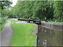 SP1869 : Lock 28, Stratford-upon-Avon Canal by David P Howard