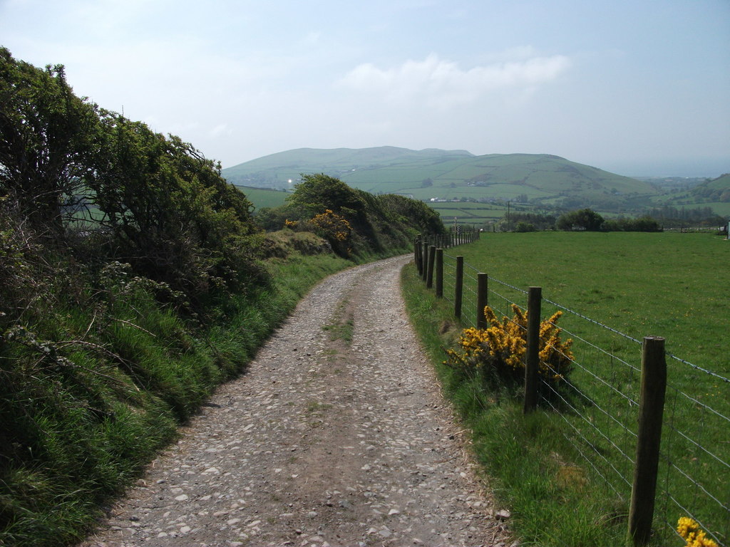 Llwybr Arfordir Cymru © John Haynes cc-by-sa/2.0 :: Geograph Britain ...