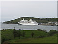 G7175 : Cruise liner, Killybegs by Willie Duffin