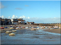 SW5140 : St Ives harbour at low tide by Rod Allday