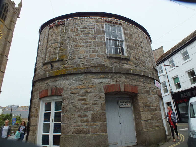 Market House © Raymond Cubberley cc-by-sa/2.0 :: Geograph Britain and ...