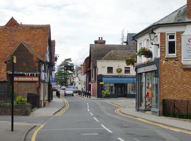 The town centre, Edenbridge © Stefan Czapski cc-by-sa/2.0 :: Geograph ...