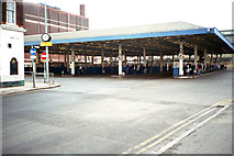 TA0828 : Hull Bus Station 2004 prior to being demolished by Ronald Simmester