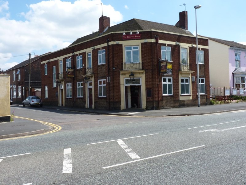 The Halfway House Pub © Richard Law Cc-by-sa 2.0 :: Geograph Britain 