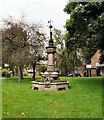 Memorial Fountain, Queens Gardens