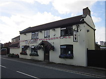 SE5826 : The Jug Inn, Chapel Haddlesey by Ian S