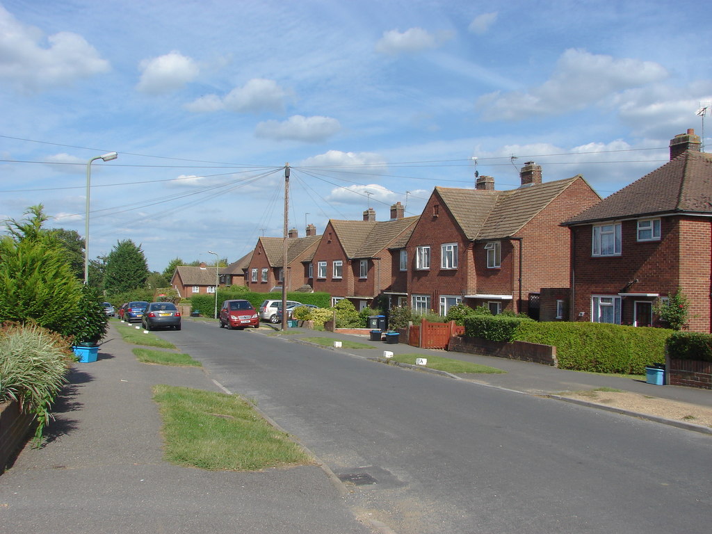 Manor Drive © Alan Hunt cc-by-sa/2.0 :: Geograph Britain and Ireland