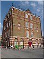 Building on Durward Street E1