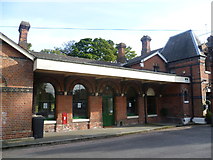 TQ5337 : The original Groombridge station by Marathon