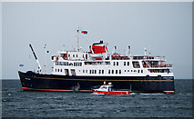 J5082 : The 'Hebridean Princess' in Bangor Bay by Rossographer