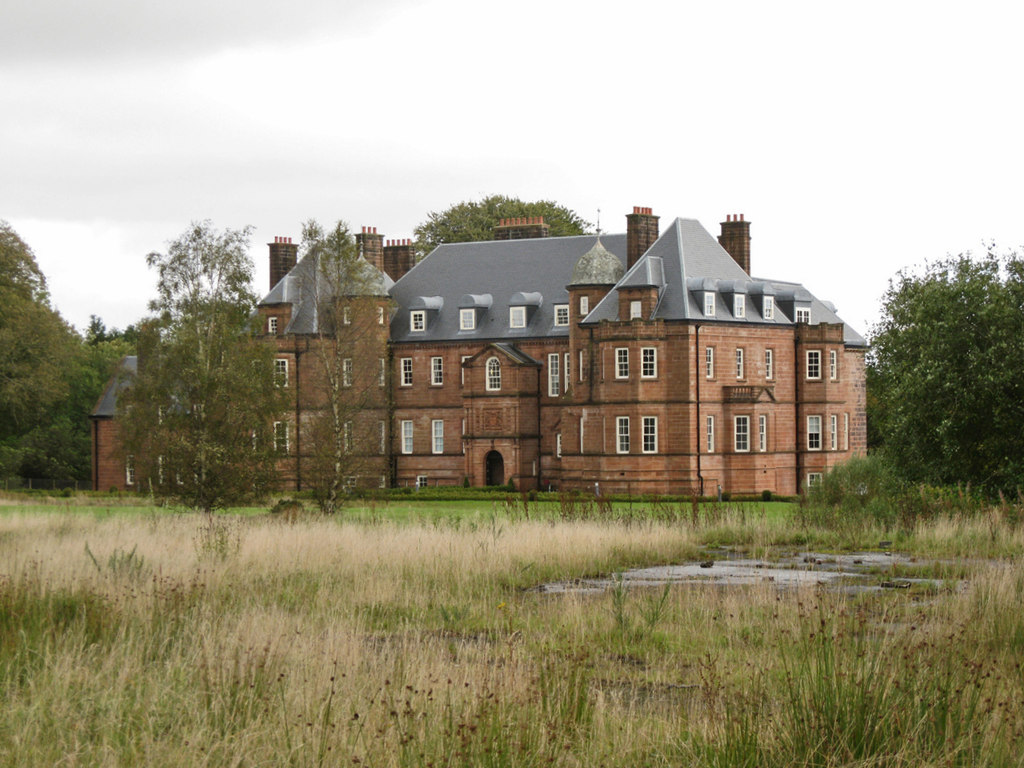 Ballochmyle House © Richard Dorrell ccbysa/2.0 Geograph Britain